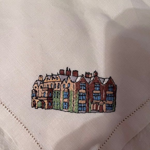 Vintage hand embroidered cloth table napkins 6 unique designs - Picture 7 of 8